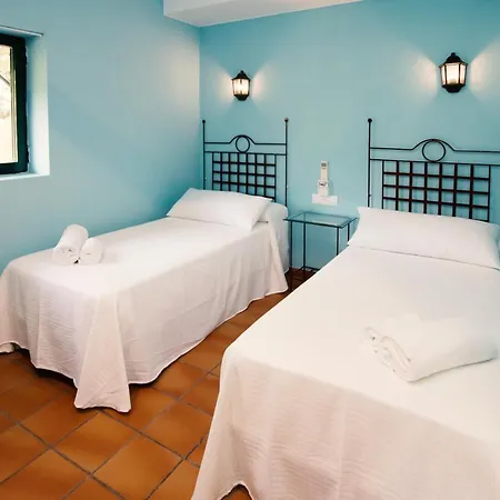 Hospedium La Parada Del Compte Hotel