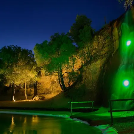 Hotel Hospedium La Parada Del Compte 4*