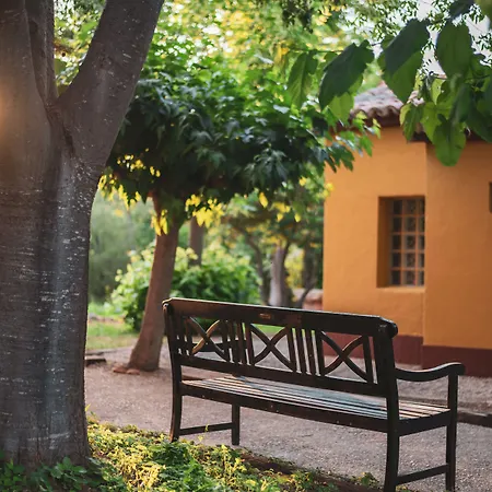 Hospedium La Parada Del Compte מלון Torre del Compte