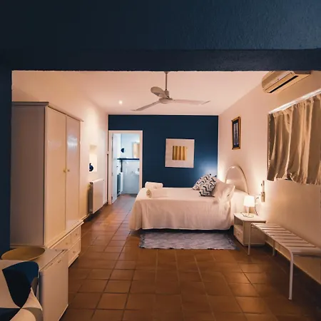 Hotel Hospedium La Parada Del Compte 4*