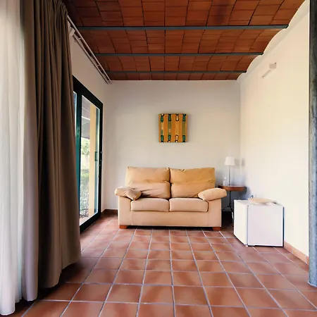 Hospedium La Parada Del Compte מלון Torre del Compte