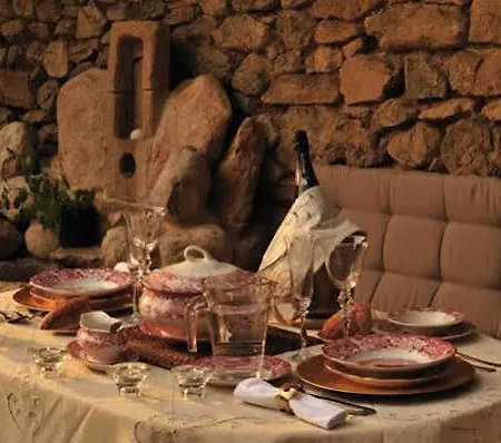 Hospedium La Parada Del Compte מלון Torre del Compte