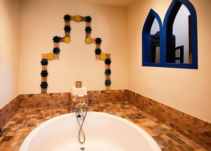 Otel Hospedium La Parada Del Compte Torre del Compte