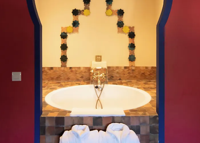 Otel Hospedium La Parada Del Compte Torre del Compte